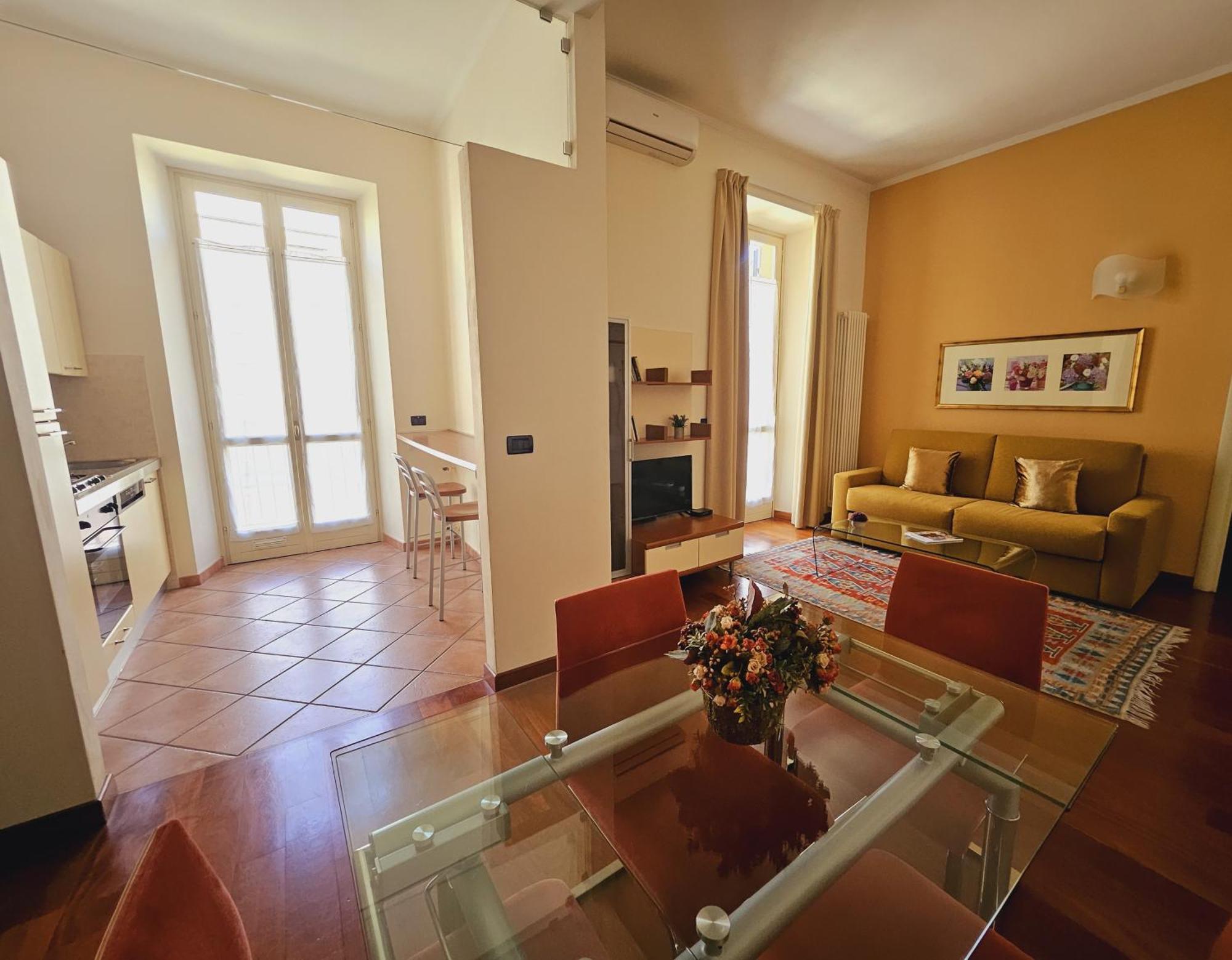 Deluxe Apartment